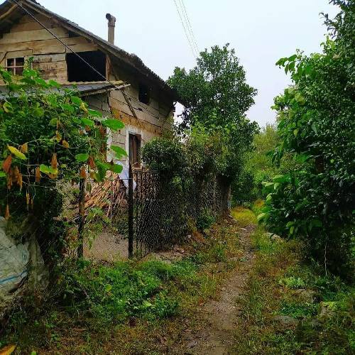 مهدی رجایی بازم شب از غم دل مینویسم چه گویم از غمو چشمان خیسم